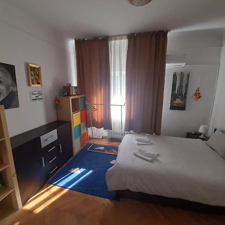 Apartament Old City Bukares Bagian luar foto