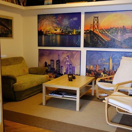 Apartament Old City Bukares Bagian luar foto